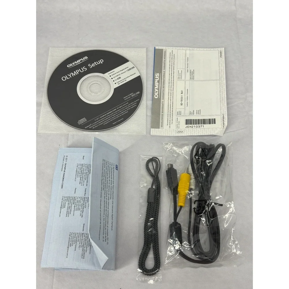 Olympus SZ-10 14MP 18x Optical Zoom‎ Digital Camera Silver Bundle SZ-10